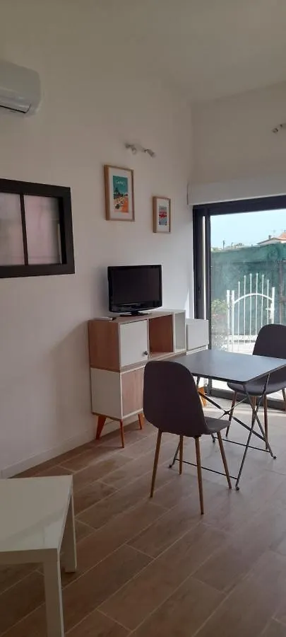 Studio Logement Entier Calme Neuf Climatise Avec Exterieur Puget-Ville França