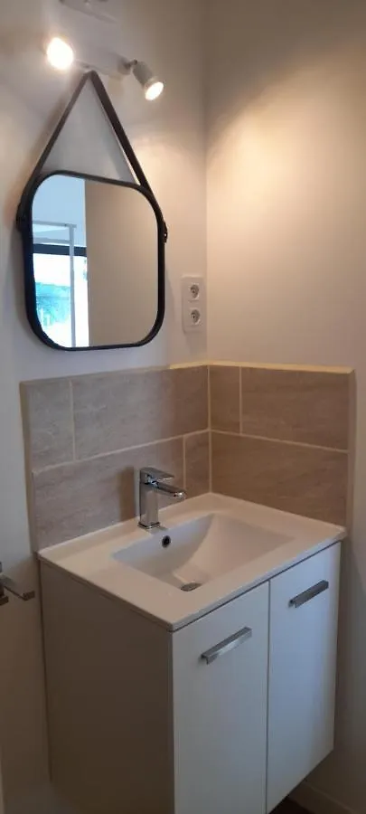 Studio Logement Entier Calme Neuf Climatise Avec Exterieur Puget-Ville 0*,